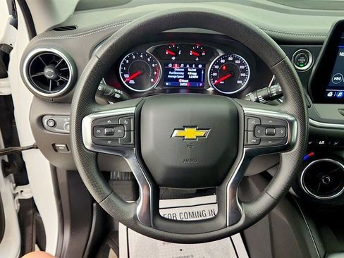 Used 2024 Chevrolet Blazer LT w/ Convenience Package FWD image 14