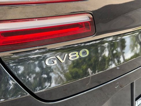 Used 2025 Genesis GV80 2.5T Standard AWD/4WD image 17