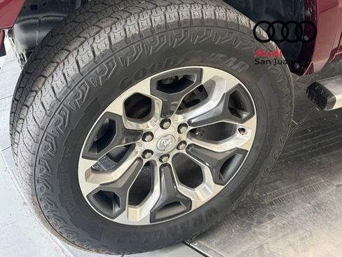 Used 2019 RAM 1500 Limited w/ Body Color Bumper Group AWD/4WD image 5