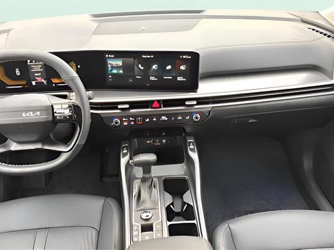 New 2026 Kia Sorento S w/ S Panoramic Sunroof Package FWD image 22