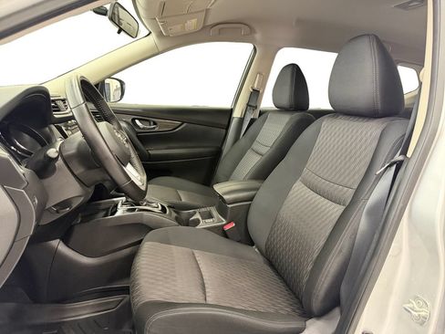Used 2018 Nissan Rogue SV FWD image 10