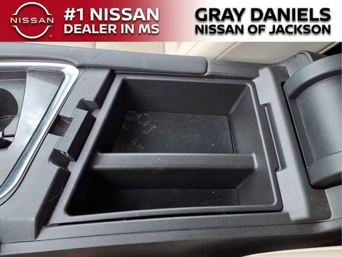 Used 2021 Buick Enclave Essence w/ Sound and Sites Package FWD image 20