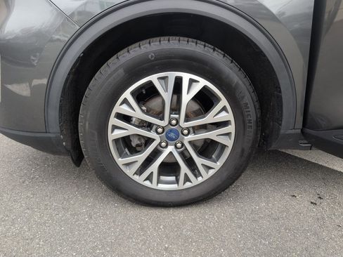 Used 2020 Ford Escape SEL image 28