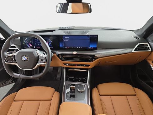 Used 2025 BMW 330i xDrive Sedan w/ Premium Package image 15