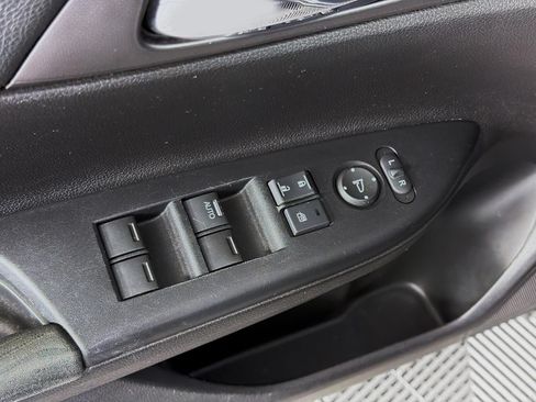 Used 2015 Honda Accord LX image 19