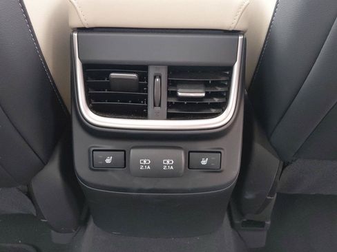 Used 2022 Subaru Legacy Limited AWD/4WD image 16