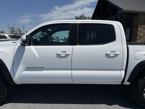 Used 2021 Toyota Tacoma TRD Off-Road RWD image 30
