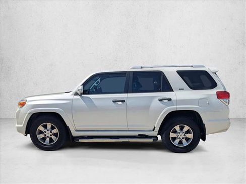 Used 2011 Toyota 4Runner SR5 w/ Premium Pkg w/Leather RWD image 8