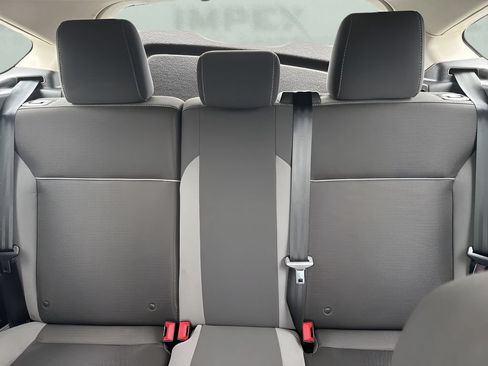 Used 2013 Ford Focus SE FWD image 11
