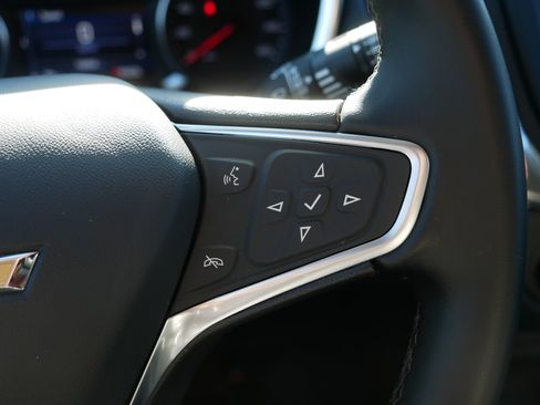 Used 2023 Chevrolet Equinox LT AWD/4WD image 30