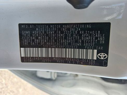 Used 2024 Toyota Corolla SE FWD image 30