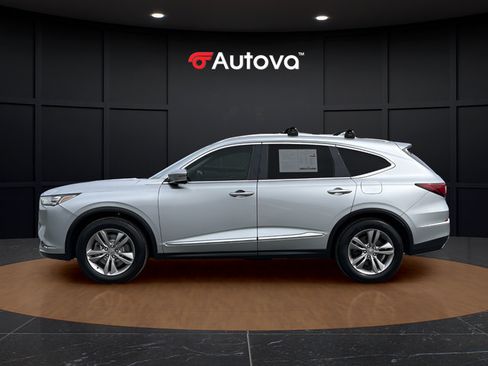 Used 2023 Acura MDX SH-AWD image 2