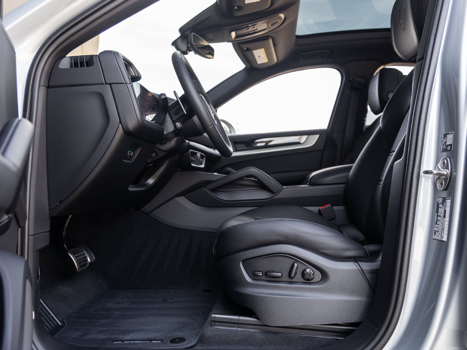 Certified 2026 Porsche Cayenne S AWD/4WD image 26