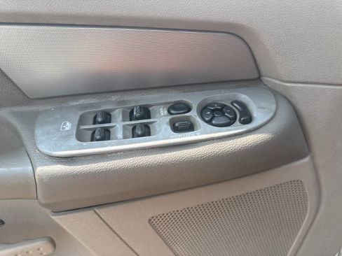 Used 2006 Dodge Ram 1500 Truck SLT image 7