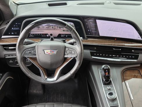 Used 2021 Cadillac Escalade Premium Luxury Platinum AWD/4WD image 10