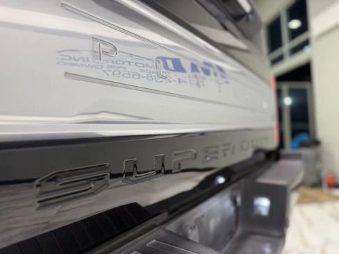 Used 2017 Ford F250 Platinum w/ Platinum Ultimate Package image 19