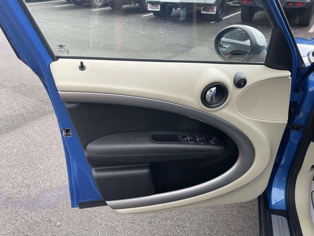 Used 2013 MINI Cooper Countryman FWD image 15