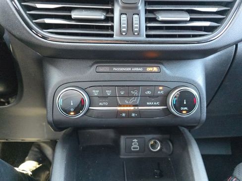 Used 2025 Ford Escape ST-Line AWD/4WD image 17