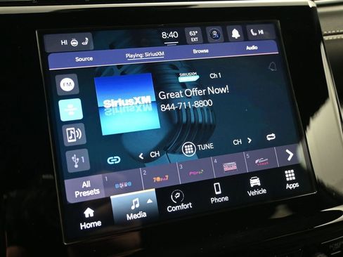 Used 2025 Jeep Grand Cherokee L Altitude image 18