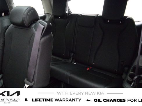 New 2027 Kia Carnival SX w/ Dark Edition Package FWD image 12