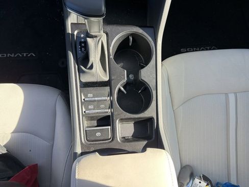 Used 2025 Hyundai Sonata SE image 15