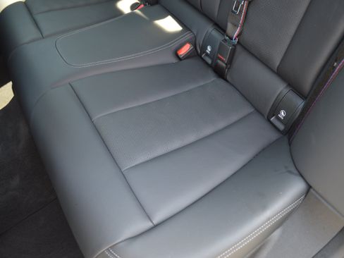 Used 2022 BMW M3 Competition w/ M Carbon Exterior Package AWD/4WD image 33