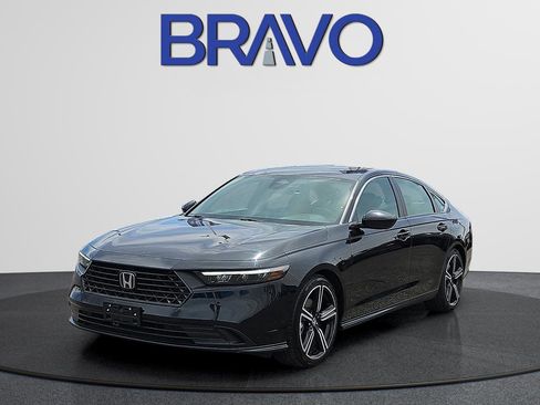Used 2024 Honda Accord Sport image 1