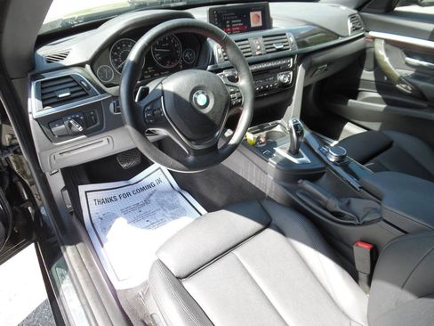 Used 2018 BMW 330i Gran Turismo xDrive AWD/4WD image 11