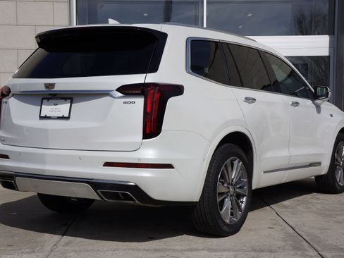 Used 2025 Cadillac XT6 Premium Luxury w/ Platinum Package image 5