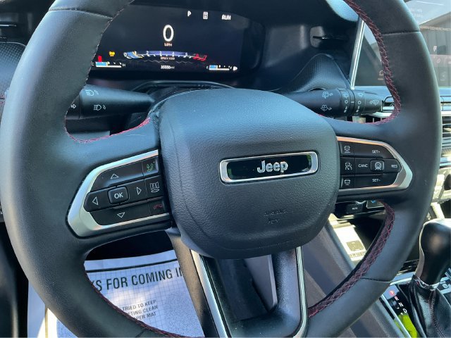 Used 2025 Jeep Compass Trailhawk w/ Trailhawk Elite Group AWD/4WD image 26