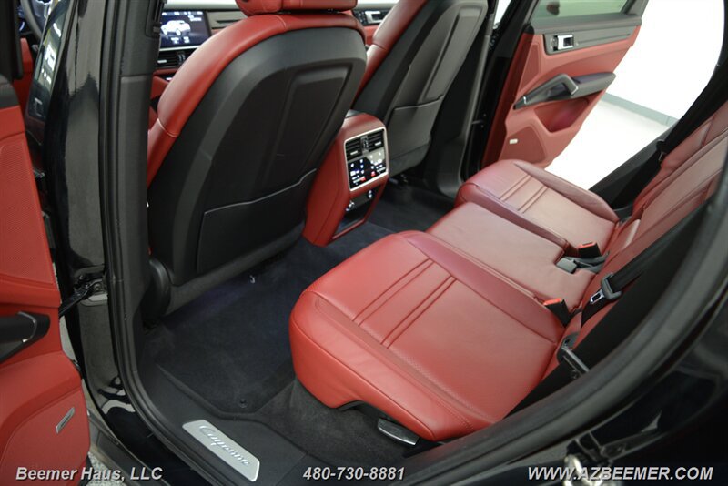 Used 2021 Porsche Cayenne S AWD/4WD image 28