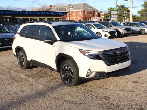 New 2025 Subaru Forester Limited image 3