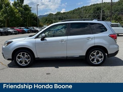 Used 2018 Subaru Forester 2.5i Touring w/ Popular Package #2 AWD/4WD image 8