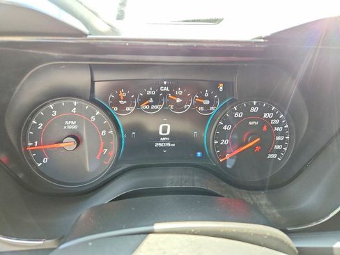 Used 2018 Chevrolet Camaro ZL1 RWD image 8
