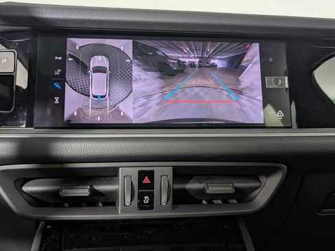 New 2026 Porsche Cayenne image 31