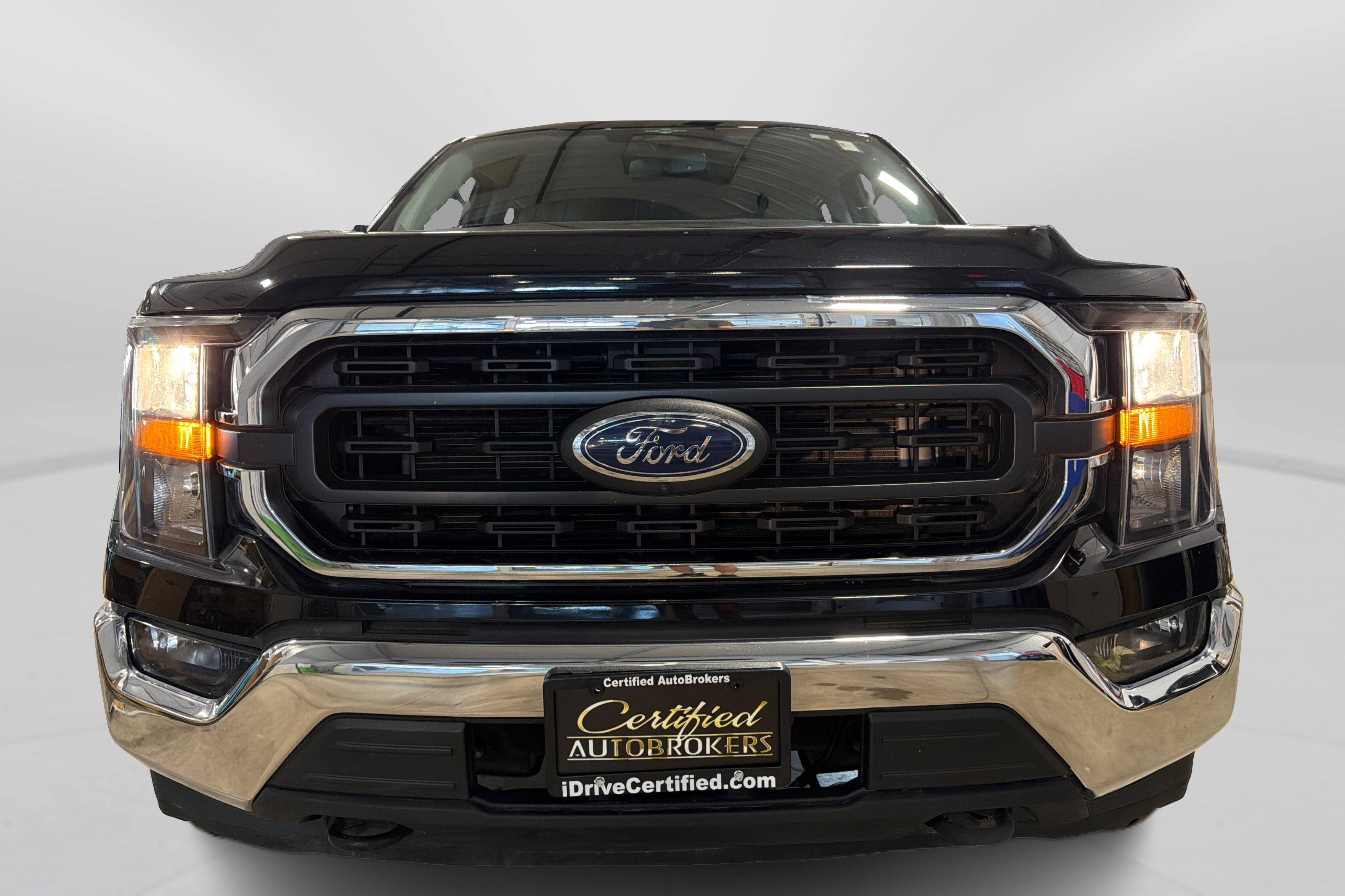Used 2023 Ford F150 XLT w/ Trailer Tow Package AWD/4WD image 10