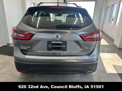Used 2022 Nissan Rogue Sport SL AWD/4WD image 6