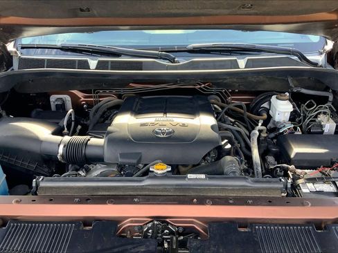 Used 2015 Toyota Tundra Platinum image 31