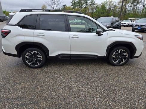 Used 2025 Subaru Forester Limited AWD/4WD image 6