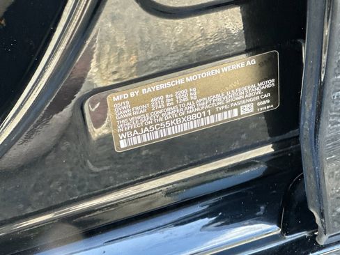 Used 2019 BMW 530i w/ Convenience Package RWD image 29