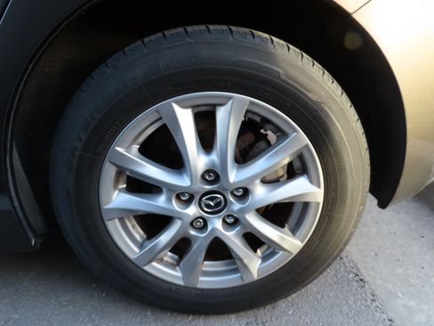 Used 2015 MAZDA MAZDA3 i Sport image 34