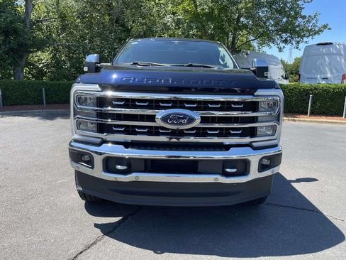 Used 2023 Ford F250 Lariat w/ Lariat Ultimate Package AWD/4WD image 2
