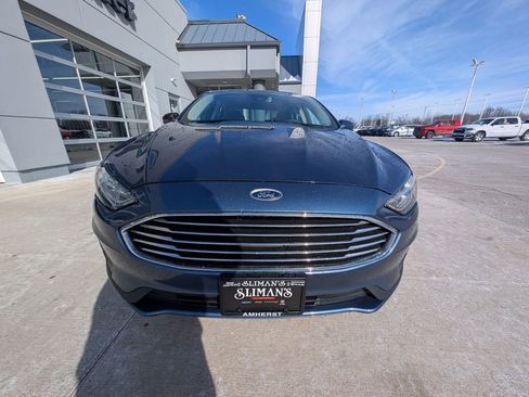 Used 2019 Ford Fusion SE image 4