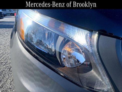 Used 2019 Mercedes-Benz Metris Passenger image 25
