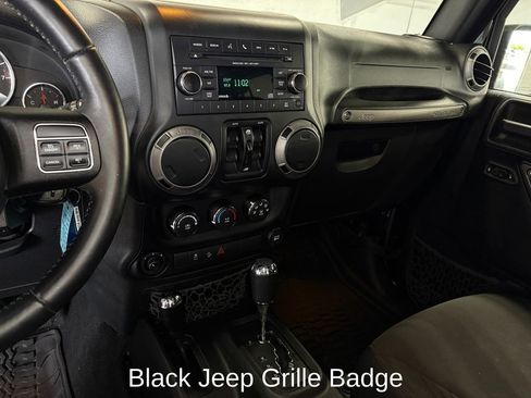 Used 2016 Jeep Wrangler Unlimited Sport AWD/4WD image 16