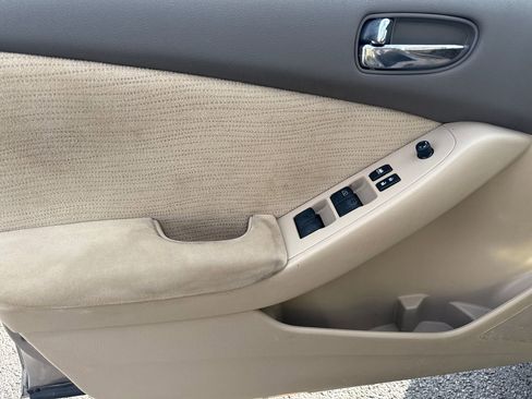 Used 2012 Nissan Altima 2.5 S w/ Special Edition Pkg image 16