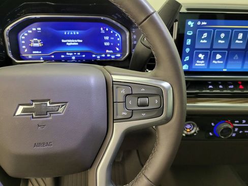 Certified 2022 Chevrolet Silverado 1500 RST image 5