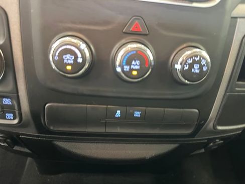 Used 2019 RAM 1500 Tradesman w/ Tradesman SXT Package AWD/4WD image 31