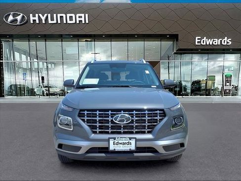 New 2025 Hyundai Venue SEL image 12