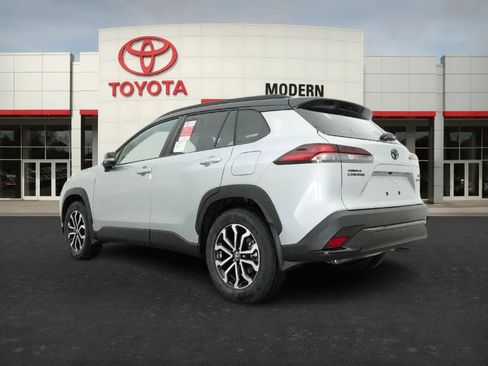 New 2026 Toyota Corolla Cross SE image 14